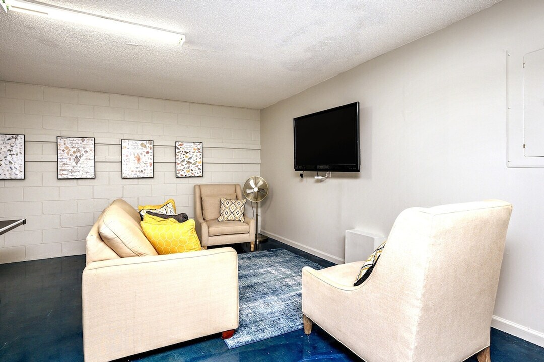 22 Moreno Point Rd in Destin, FL - Building Photo