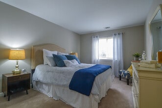 Crystal Springs in Silver Spring, MD - Building Photo - Building Photo