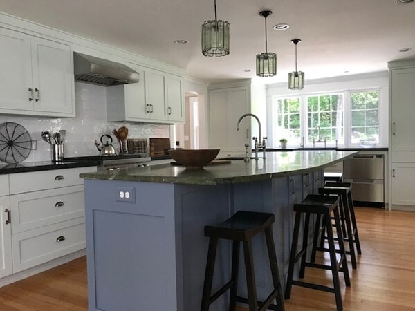 16 Pinecroft Rd in Weston, MA - Building Photo - Building Photo