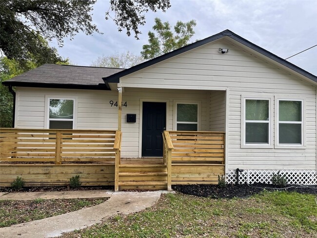 property at 9434 Rhode Island St