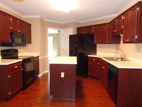 6556 Brickmont Rd in Bartlett, TN - Foto de edificio - Building Photo