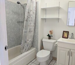 2211 Ala Wai Blvd, Unit 2611 in Honolulu, HI - Building Photo - Building Photo
