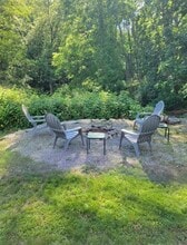 48 Wrights Crossing Rd, Unit River's Edge Luxury Suite in Pomfret Center, CT - Building Photo - Building Photo