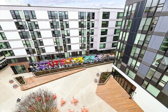 Midtown Square in Seattle, WA - Building Photo - Building Photo