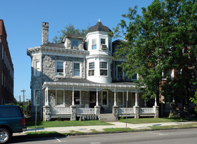 824 W Main St Apartments