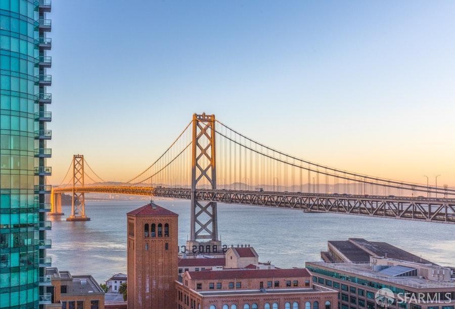 338 Main St in San Francisco, CA - Building Photo