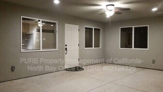 131 Arlington Dr in Petaluma, CA - Building Photo