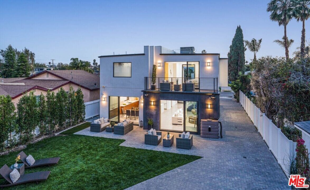 4710 Berryman Ave in Los Angeles, CA - Building Photo