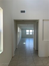 5668 Hill Spire St in Las Vegas, NV - Building Photo - Building Photo