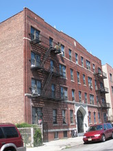 242 E 28th St in Brooklyn, NY - Building Photo - Building Photo