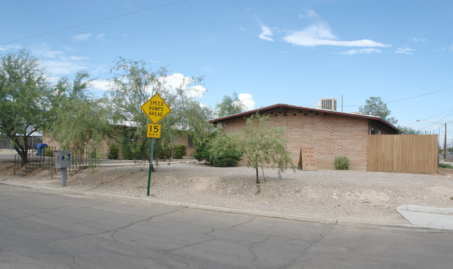 201-211 E Glenn St in Tucson, AZ - Building Photo - Building Photo