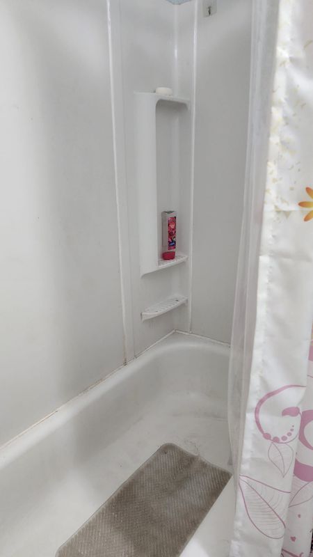 7542 Meadow Ave in Warren, MI - Foto de edificio - Building Photo