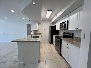15591 SW 105th Terrace, Unit 522 in Miami, FL - Building Photo - Building Photo