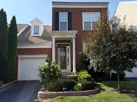 2420 Aristocracy Cir in Lexington, KY - Building Photo