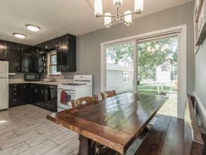 617 Barr Dr in Ames, IA - Foto de edificio - Building Photo