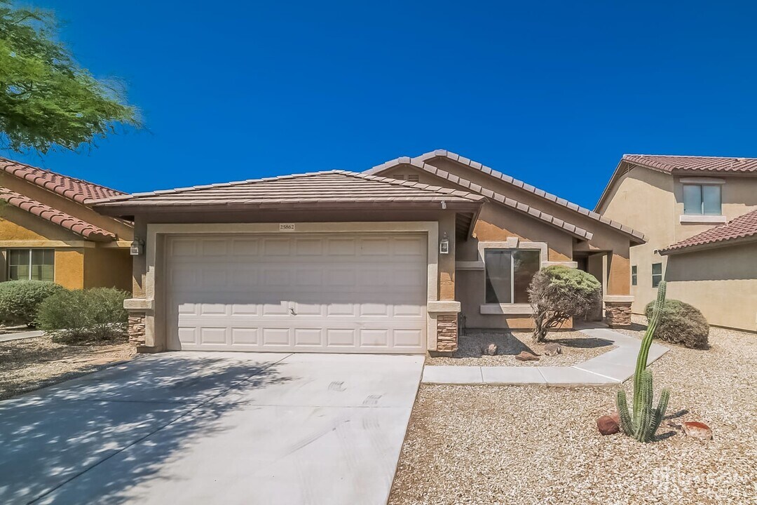25862 W Whyman St in Buckeye, AZ - Building Photo