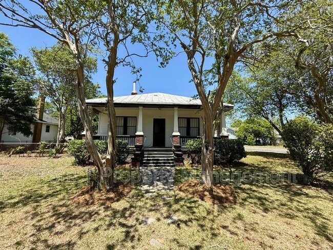 property at 101 Forrest Ave