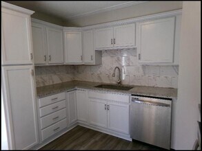 8 Brookway Ln in Sherwood, AR - Building Photo - Building Photo