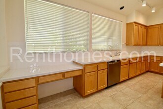 11426 Legacy Terrace in San Diego, CA - Building Photo - Building Photo