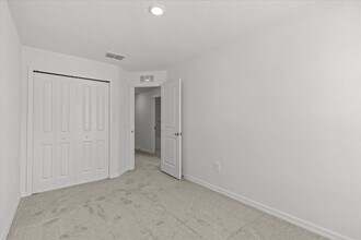 2642 Sunray Venus Wy in Ruskin, FL - Building Photo - Building Photo