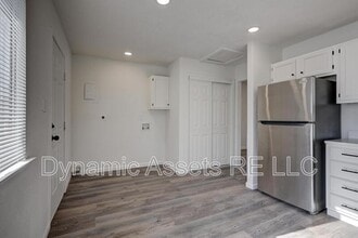 1902 John F Kennedy St in Pittsburg, KS - Building Photo - Building Photo