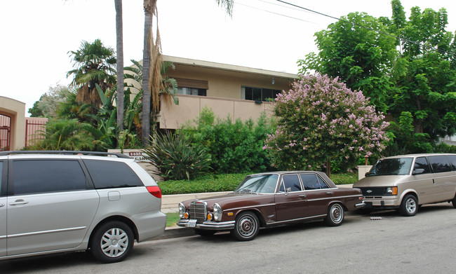 Colbath Gardens in Sherman Oaks, CA - Foto de edificio - Building Photo