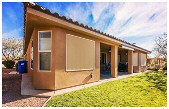 328 S 300 W in Ivins, UT - Foto de edificio - Building Photo