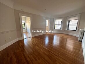 1033 Massachusetts Ave, Unit 504T in Cambridge, MA - Building Photo - Building Photo