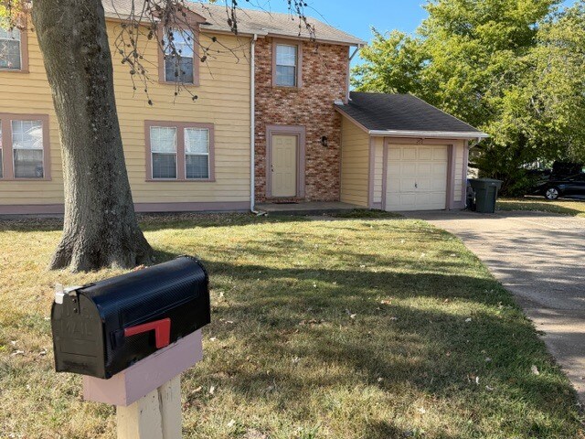256 Spencer Pl in St. Peters, MO - Building Photo