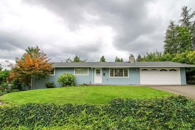 325 Gold Terrace in Jacksonville, OR - Building Photo - Building Photo