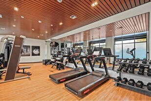 11903 NE 128th St, Unit 508 in Kirkland, WA - Building Photo