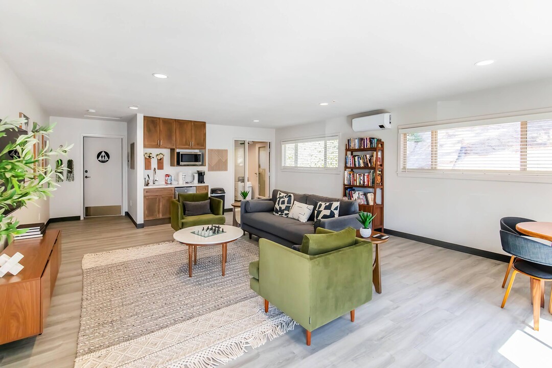 The Outlook at Mission Valley Apartments in San Diego, CA - Building Photo