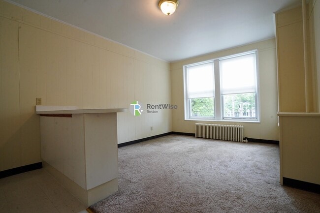 1128 Commonwealth Ave, Unit 3 in Boston, MA - Building Photo - Building Photo