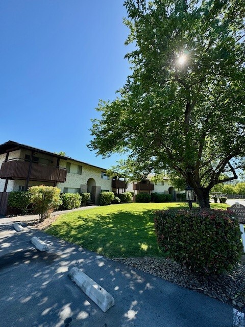 El Sereno Apartments in Chico, CA - Building Photo