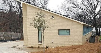 511 Oakwood Ln in Arlington, TX - Building Photo - Building Photo