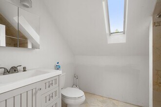 11 Elko St, Unit B in Boston, MA - Building Photo - Building Photo