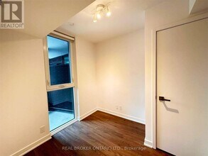 30-330 Tretti Wy in Toronto, ON - Building Photo - Building Photo