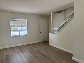2030 Coronado Dr in Bullhead City, AZ - Foto de edificio - Building Photo