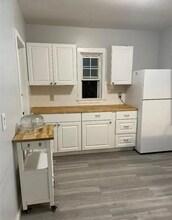 268 Washington St, Unit 3 in New Britain, CT - Foto de edificio - Building Photo