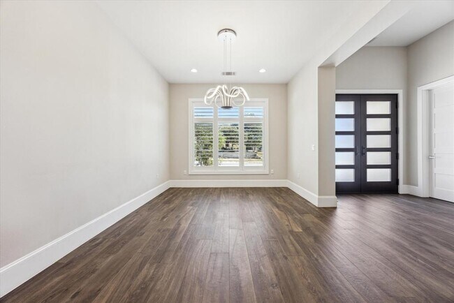 2604 Arion Cir in Austin, TX - Foto de edificio - Building Photo