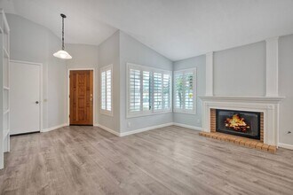 3750 Via Del Rancho in Oceanside, CA - Building Photo - Building Photo