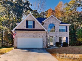 345 Othello Dr in Hampton, GA - Building Photo