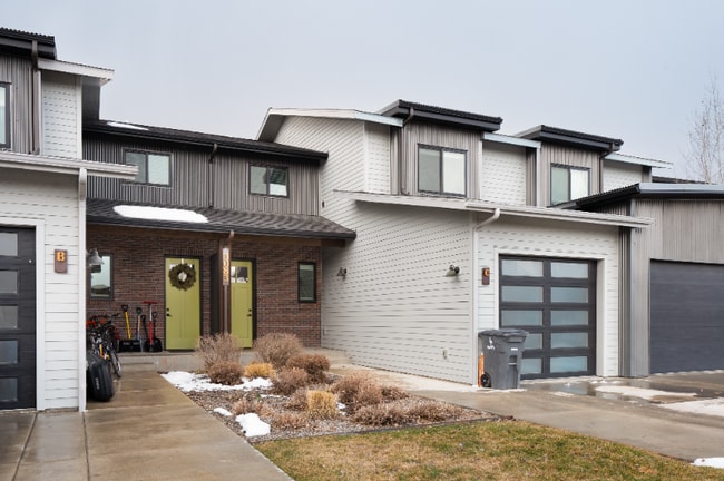 property at 3083 Warbler Way