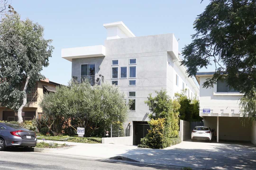 Lido Apartments - 3630 Mentone Ave in Los Angeles, CA - Building Photo