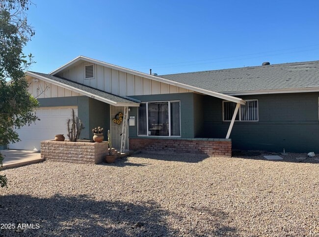 property at 40 E Fairmont Dr