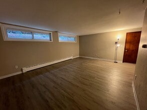 2410 Auburn St in Rockford, IL - Building Photo - Building Photo