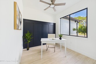 3201 Hainlin Ave SE in Palm Bay, FL - Building Photo - Building Photo