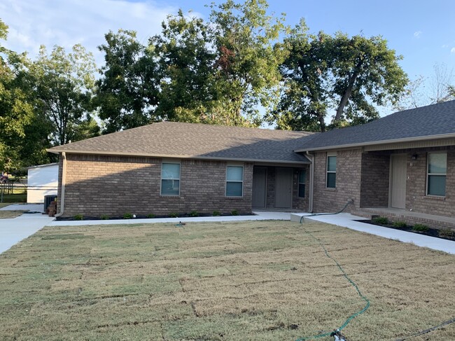 601 N 6 1/2 St in Paragould, AR - Building Photo - Building Photo