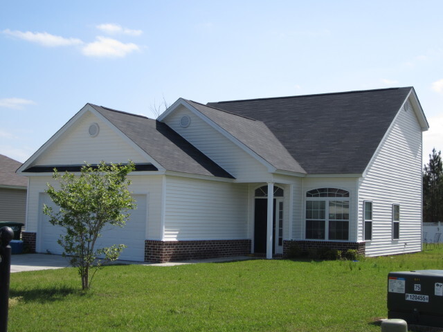 145 Red Oak Dr in Richmond Hill, GA - Building Photo - Building Photo