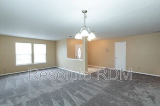 10804 Timothy Ln in Indianapolis, IN - Building Photo - Building Photo